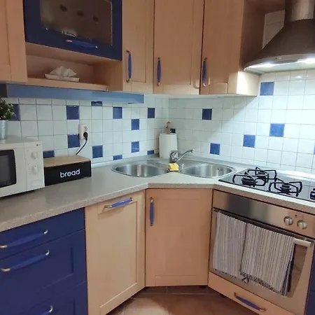 Tartini Square House Fergo