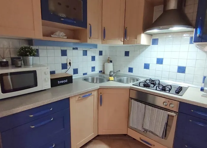 Tartini Square House Fergo